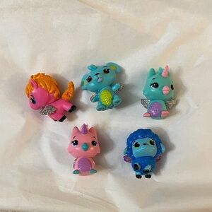 Hatchimals mini Figurines lot of 5